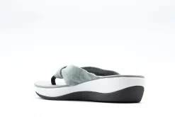 Casual|CLARKS Arla Gilson GREY