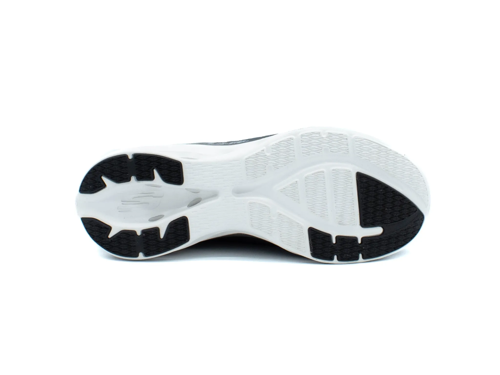 Athletic|SKECHERS Glide-Step Swift - Fresh Appeal BKWHT